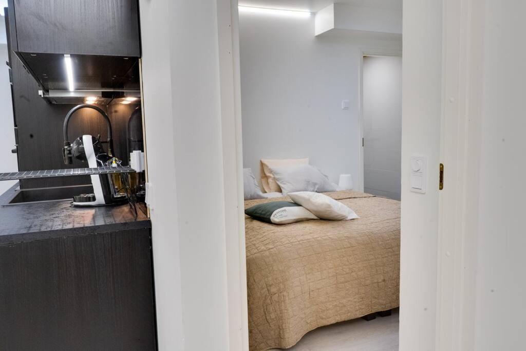 3H,K,P - Keskellae Tamperetta Kaunis Parvekkeellinen Uusittu Kolmio Apartment Ngoại thất bức ảnh