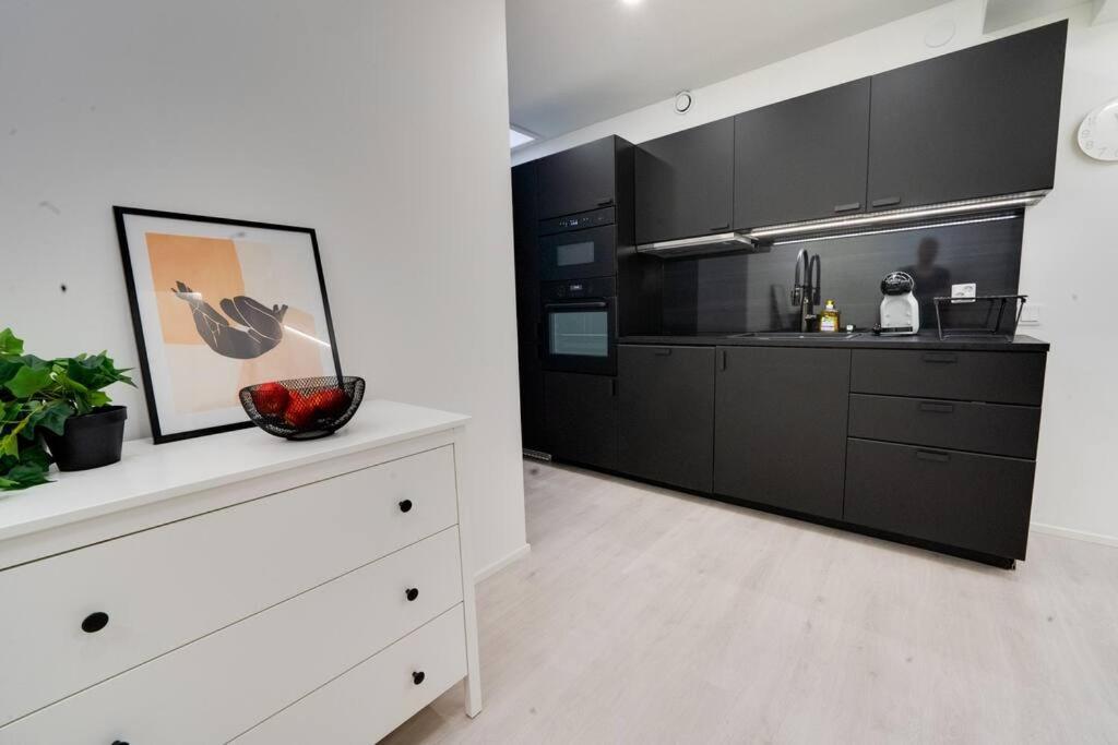 3H,K,P - Keskellae Tamperetta Kaunis Parvekkeellinen Uusittu Kolmio Apartment Ngoại thất bức ảnh