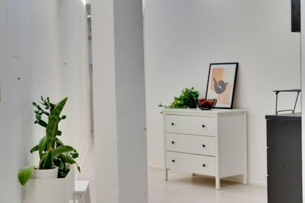 3H,K,P - Keskellae Tamperetta Kaunis Parvekkeellinen Uusittu Kolmio Apartment Ngoại thất bức ảnh